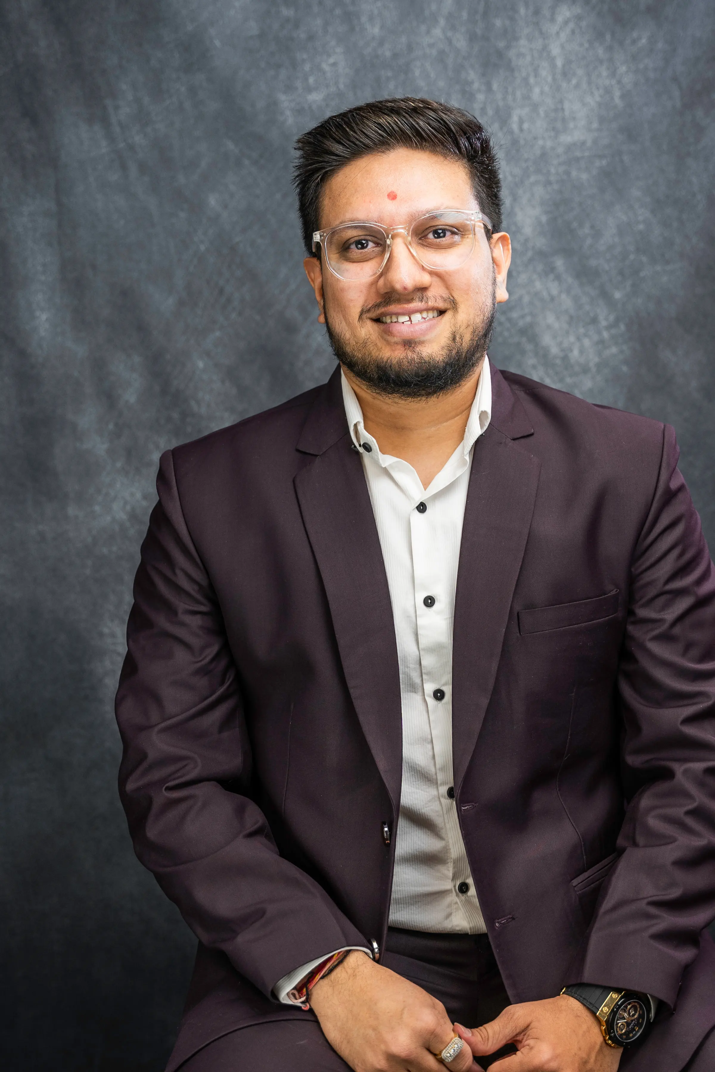 Professional headshot by Divyesh Dobariya, Ontario.