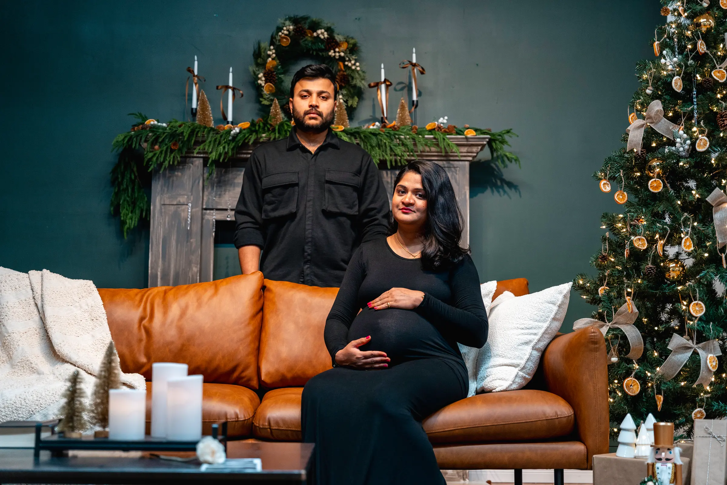 Maternity photograph by Divyesh Dobariya, Ontario.