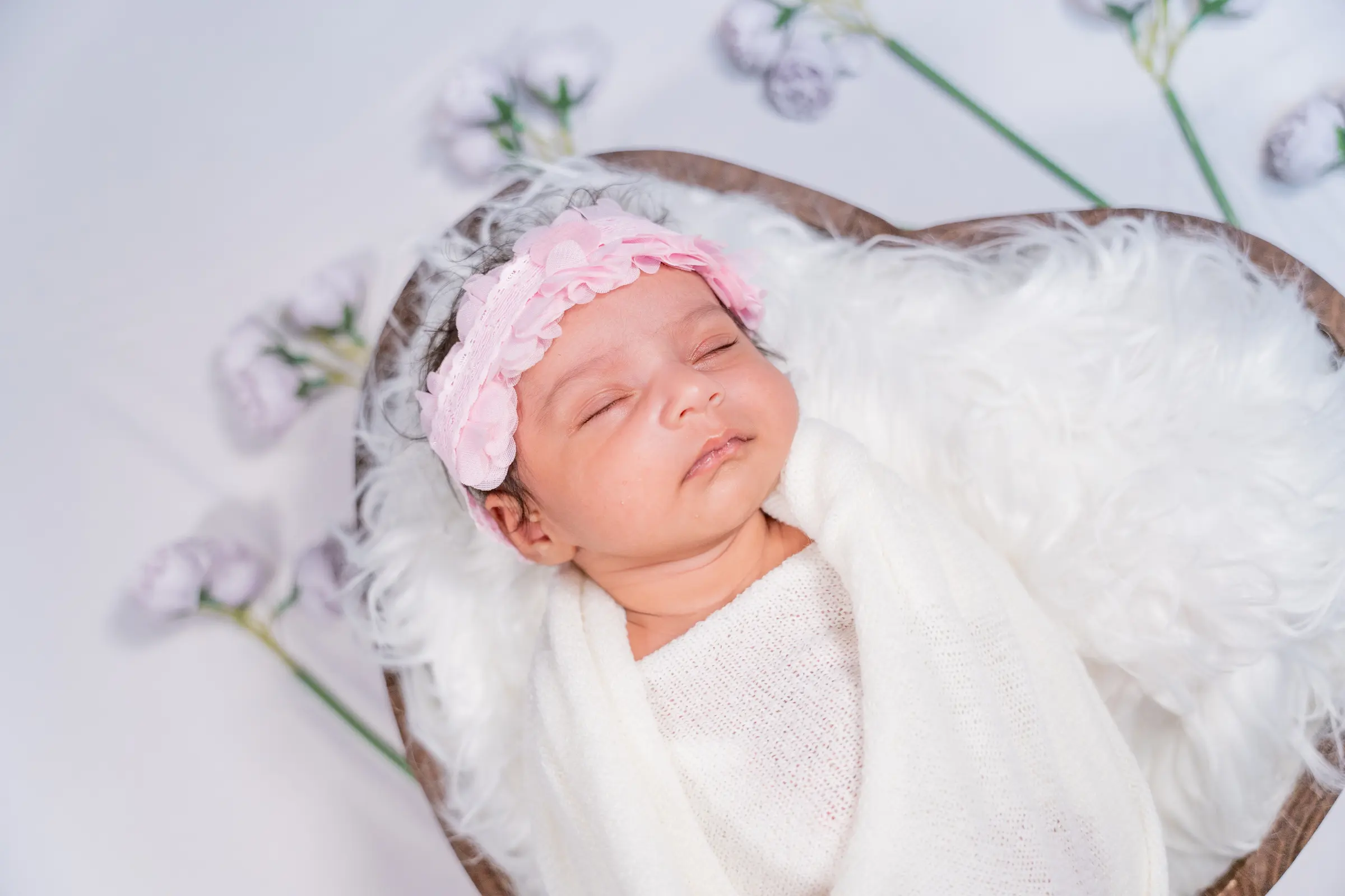 Newborn photograph by Divyesh Dobariya, Ontario.