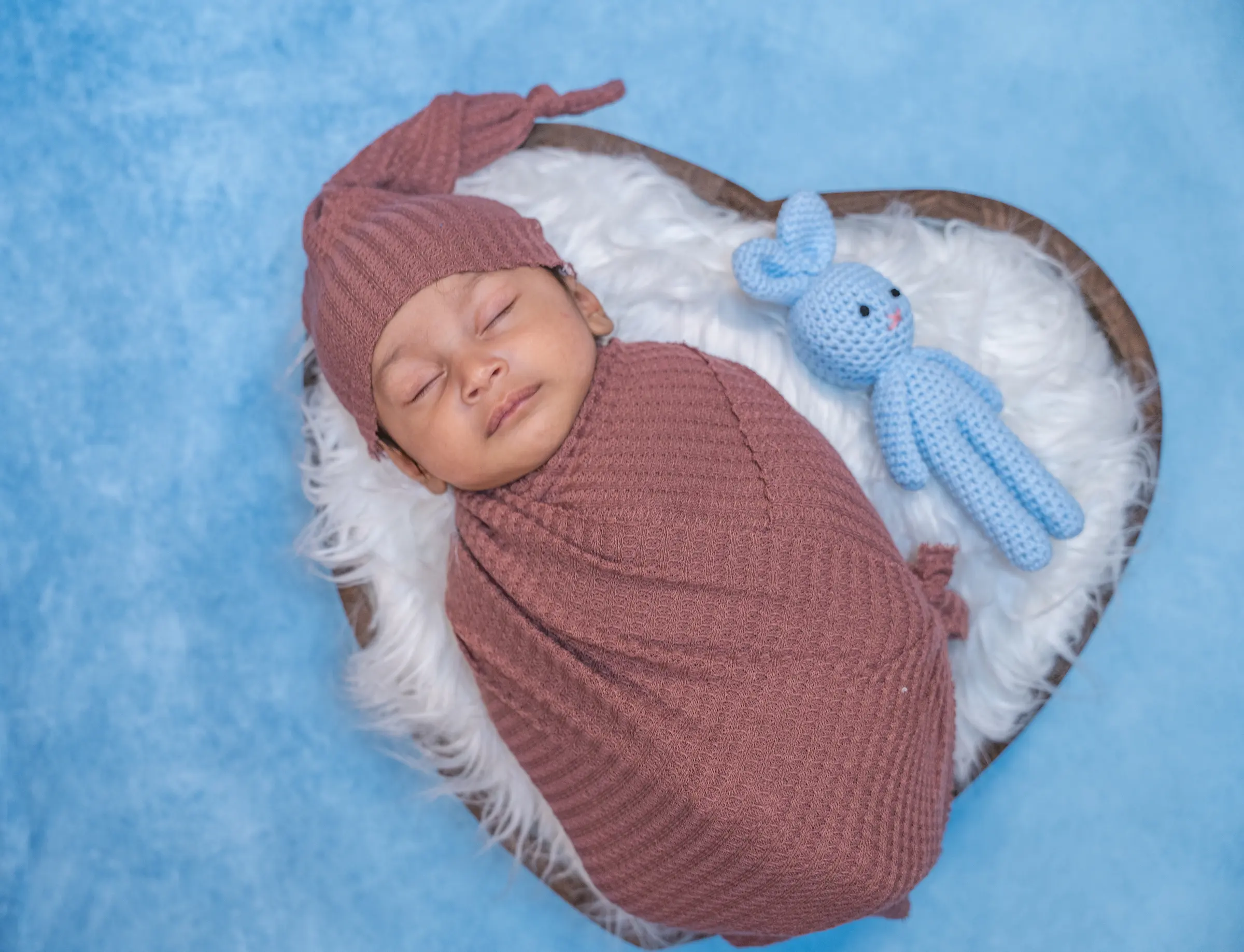 Newborn photograph by Divyesh Dobariya, Ontario.
